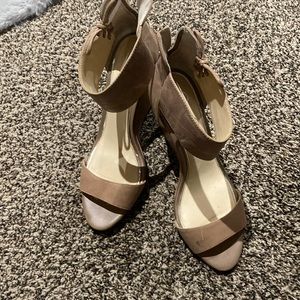 Wedges light brown